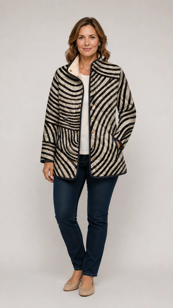 Inaya | Retro Hand-Drawn Circle Design Quilted Jacket